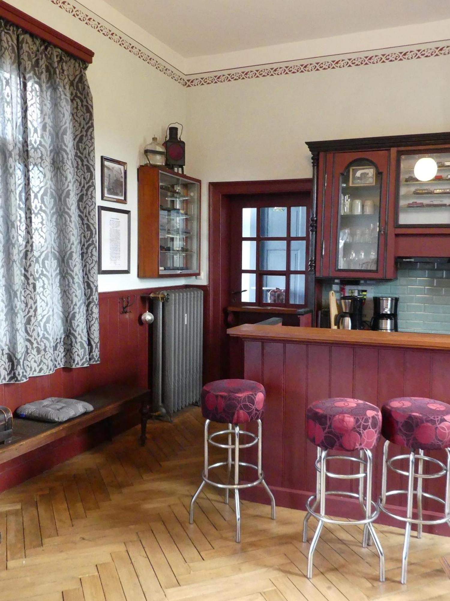 Ferienwohnung Bahnhof 1892 Meeder Екстер'єр фото